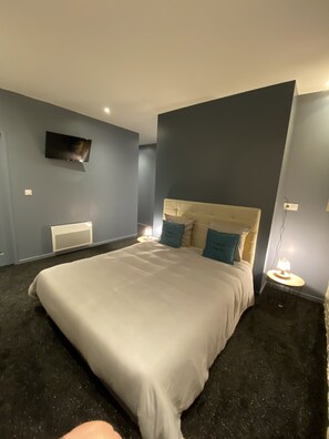 6 habitaciones, wifi gratis y ropa de cama