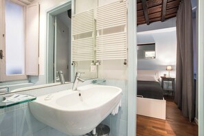 2 Schlafzimmer, Bügeleisen/Bügelbrett, Reisekinderbett, kostenloses WLAN