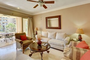 Een smart-tv en een stereo