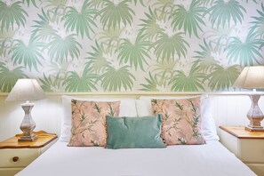 House | 11 bedrooms, individually decorated, individually furnished - The Arches (Saltburn-by-the-Sea)