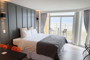 1 bedroom, desk, free WiFi, bed sheets