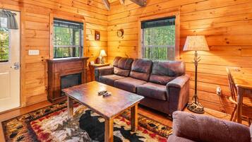 Televisión y chimenea