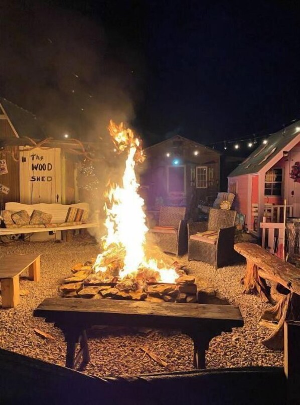 Property grounds - Glamping in the Man cave (Glasgow)