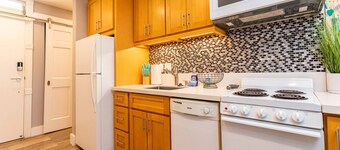 Great 2025 rates!! Kihei Bay Surf G259 - Comfortable Studio Space!