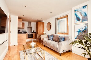 Leilighet – deluxe, privat bad, elveutsikt | Lounge