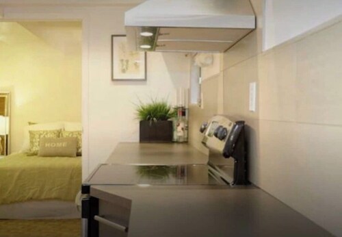 Living it up in the lovely Leslieville/Beaches