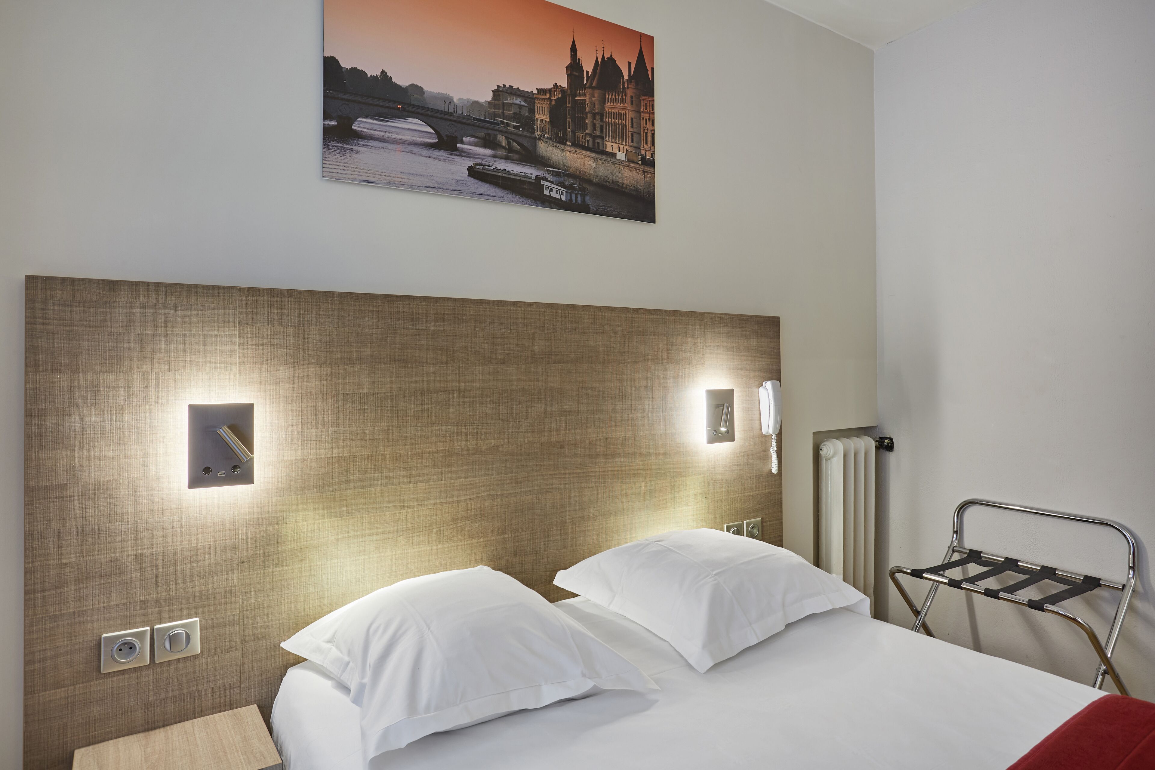 superior double room | 1 bedroom, minibar, in-room safe, desk