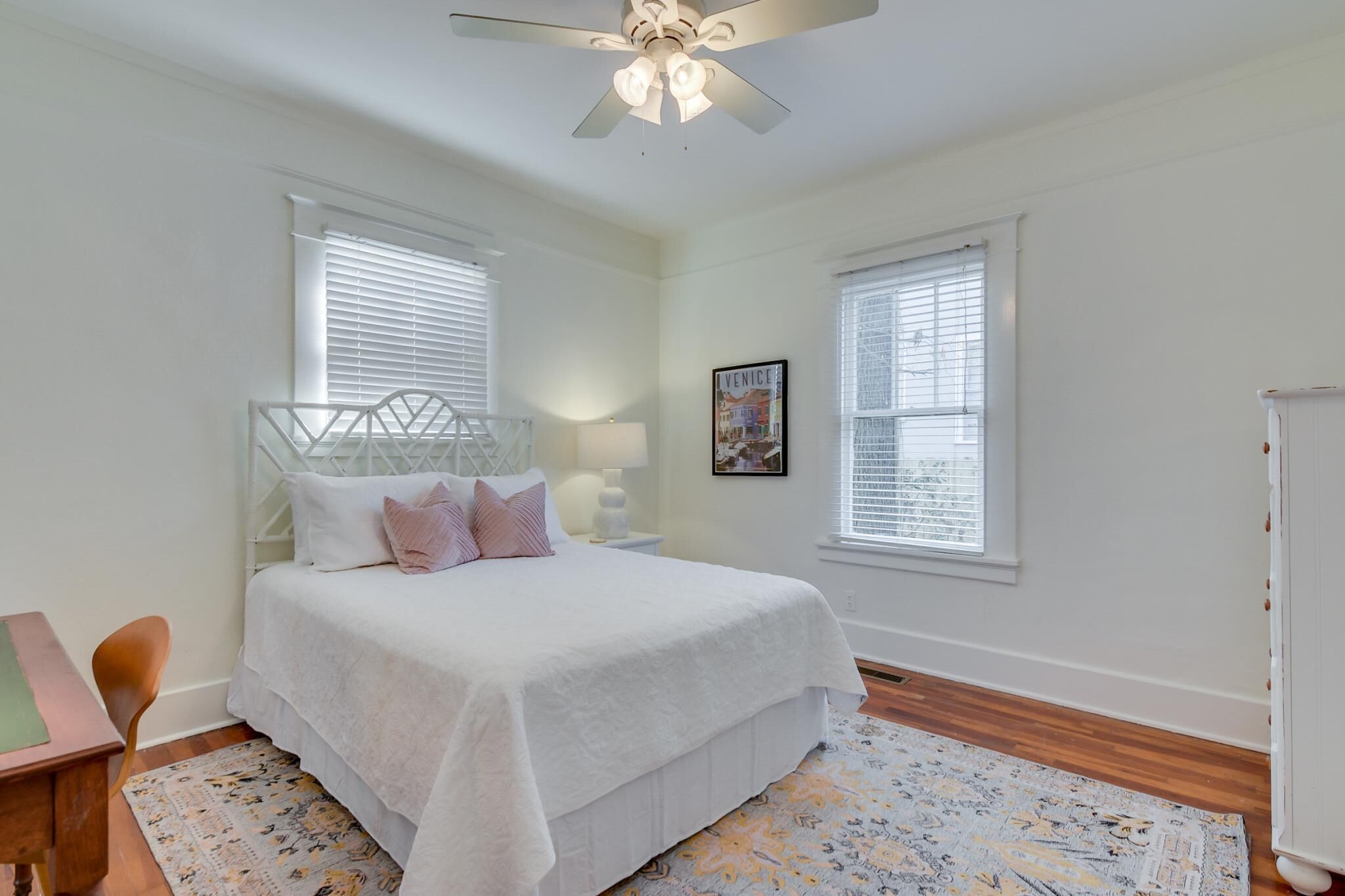 2 bedrooms