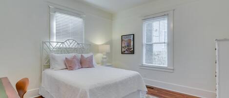 2 bedrooms