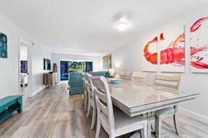 Dining - Siesta Dunes 6-102, Peaceful Garden View Unit, 2br/2ba, 1st Floor Condo (Sarasota)