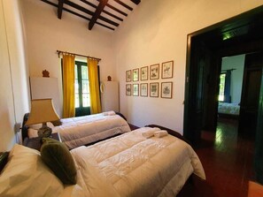 3 Schlafzimmer, Bügeleisen/Bügelbrett, kostenloses WLAN, Bettwäsche