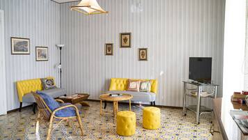 Télévision, chaßne hi-fi, espaces bureaux