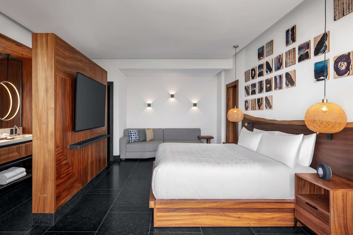 Premium bedding, pillowtop beds, minibar, in-room safe