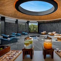 Couples treatment rooms, sauna, hot tub, steam room, body treatments