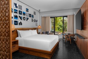 Premium bedding, pillowtop beds, minibar, in-room safe