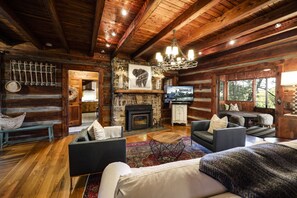 3 عدّة غرف نوم ومكتب ومكواة/لوح كي وواي فاي مجانًا