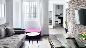 Apartamento estándar, baño privado | Salón