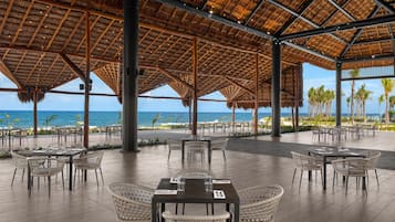 9 restaurants, lunch, dinner served; Asian cuisine
