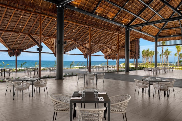 9 restaurants, lunch, dinner served; Asian cuisine