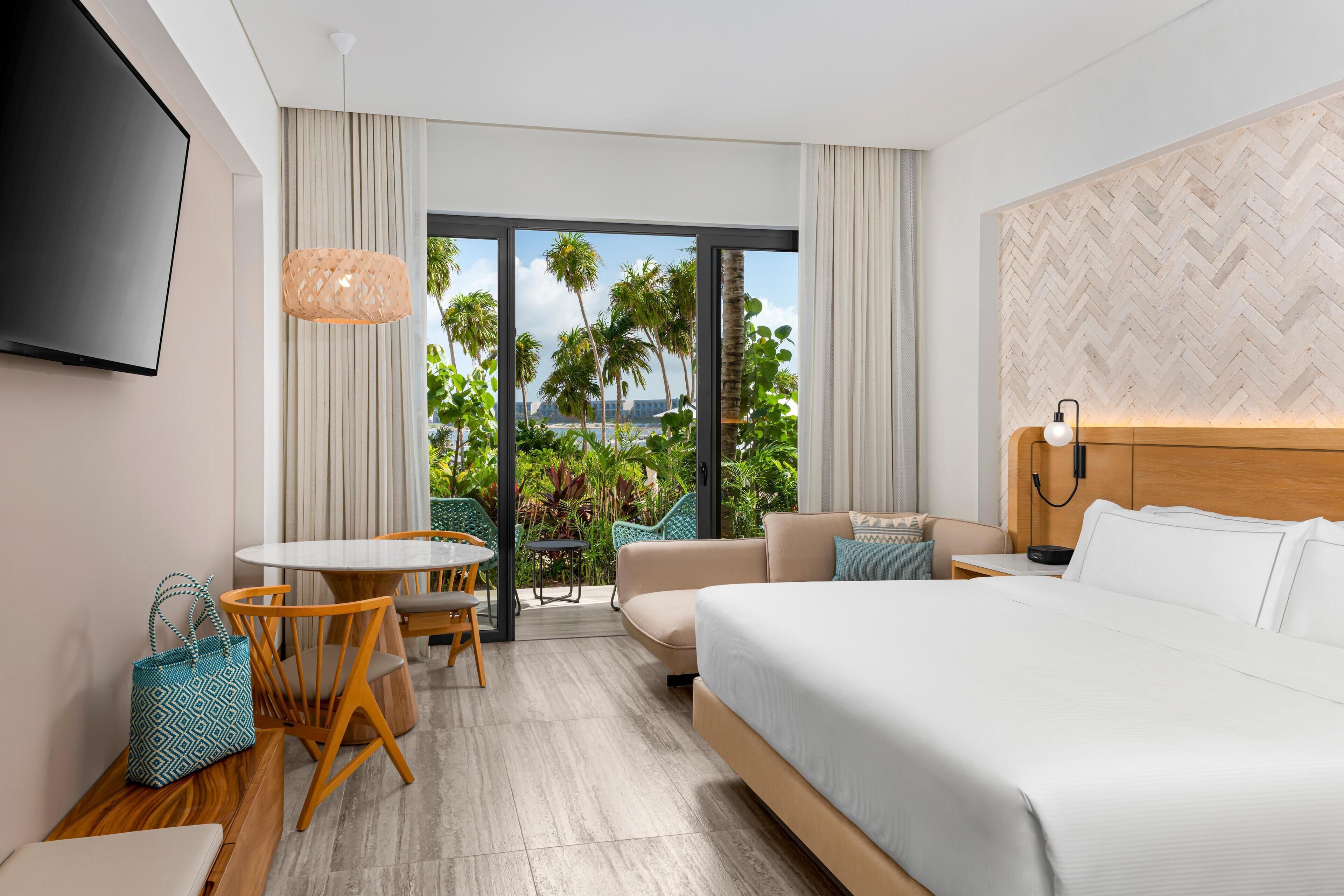 Luxe beddengoed, een gratis minibar, een kluis op de kamer
