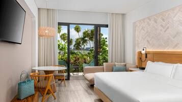 Luxe beddengoed, een gratis minibar, een kluis op de kamer