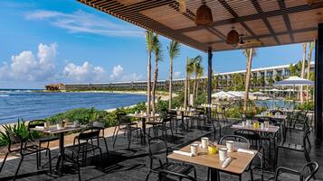 9 restaurants, lunch, dinner served; Asian cuisine