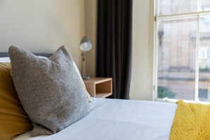 2 bedrooms - Ingram Apartments (Glasgow)