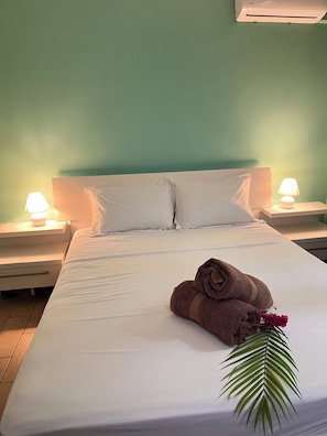 4 chambres, fer et planche à repasser, lit parapluie, Wi-Fi