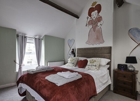 Violets Wonderland Cottage - Image 6