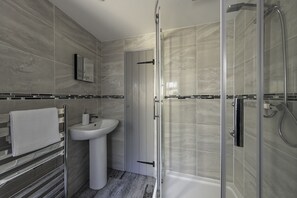 Chaumière, salle de bain privée | Salle de bain