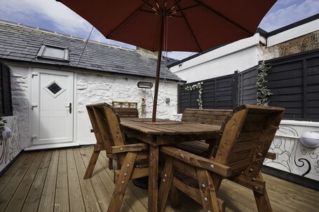 Violets Wonderland Cottage - Image 22