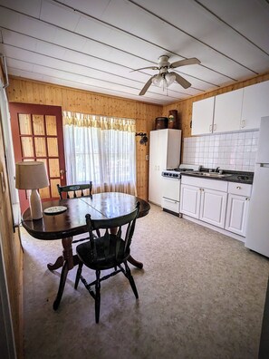 Private kitchen - Charming 1BR Fish Cabin with Screened Porch & Fire Pit (White lake)