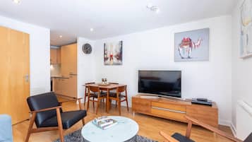 Apartment, Accessible, Ensuite (BroomPark) | Lounge