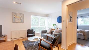 Apartment, Accessible, Ensuite (BroomPark) | Interior