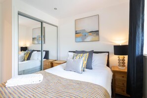 Apartment, Accessible, Ensuite (BroomPark) | 2 bedrooms - Broompark (Glasgow)