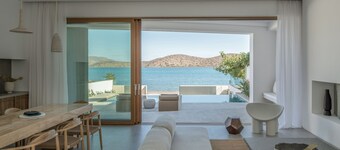Villa Mimaze Minimalist Living - Beachfront