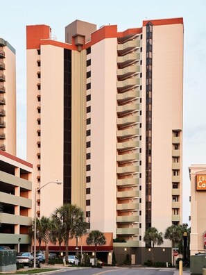Exterior - The Strand - A Boutique Resort (Myrtle Beach)