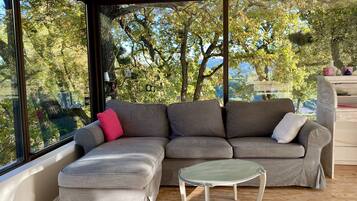 Télévision, espaces bureaux