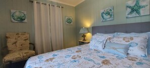 House (Kozy Cove Cabin - 1 Block to Lake/boa) | 2 bedrooms - Kozy Cove Cabin - 1 Block to Lake Boat Launch - Covered Boat Parking - Lake Fun (Cape Fair)
