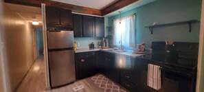 Nhà (Kozy Cove Cabin - 1 Block to Lake/boa) | Bếp riêng