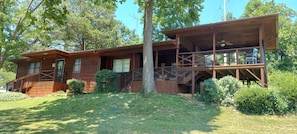 Nhà (Kozy Cove Cabin - 1 Block to Lake/boa) | Ngoại thất