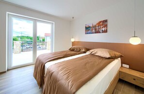 3 bedrooms, travel crib, free WiFi, bed sheets - Rustic Villa Zala with heated swimming pool (Rasopasno (Krk))