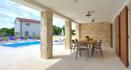 Rustic Villa Zala with heated swimming pool