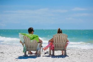 On the beach - Crystal Sands Tower Unit 1202 - Beachfront (SARASOTA)