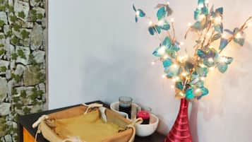 1 habitación, escritorio, wifi y ropa de cama