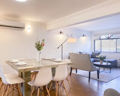 Cozy and relaxing house near Hipodromo with AC