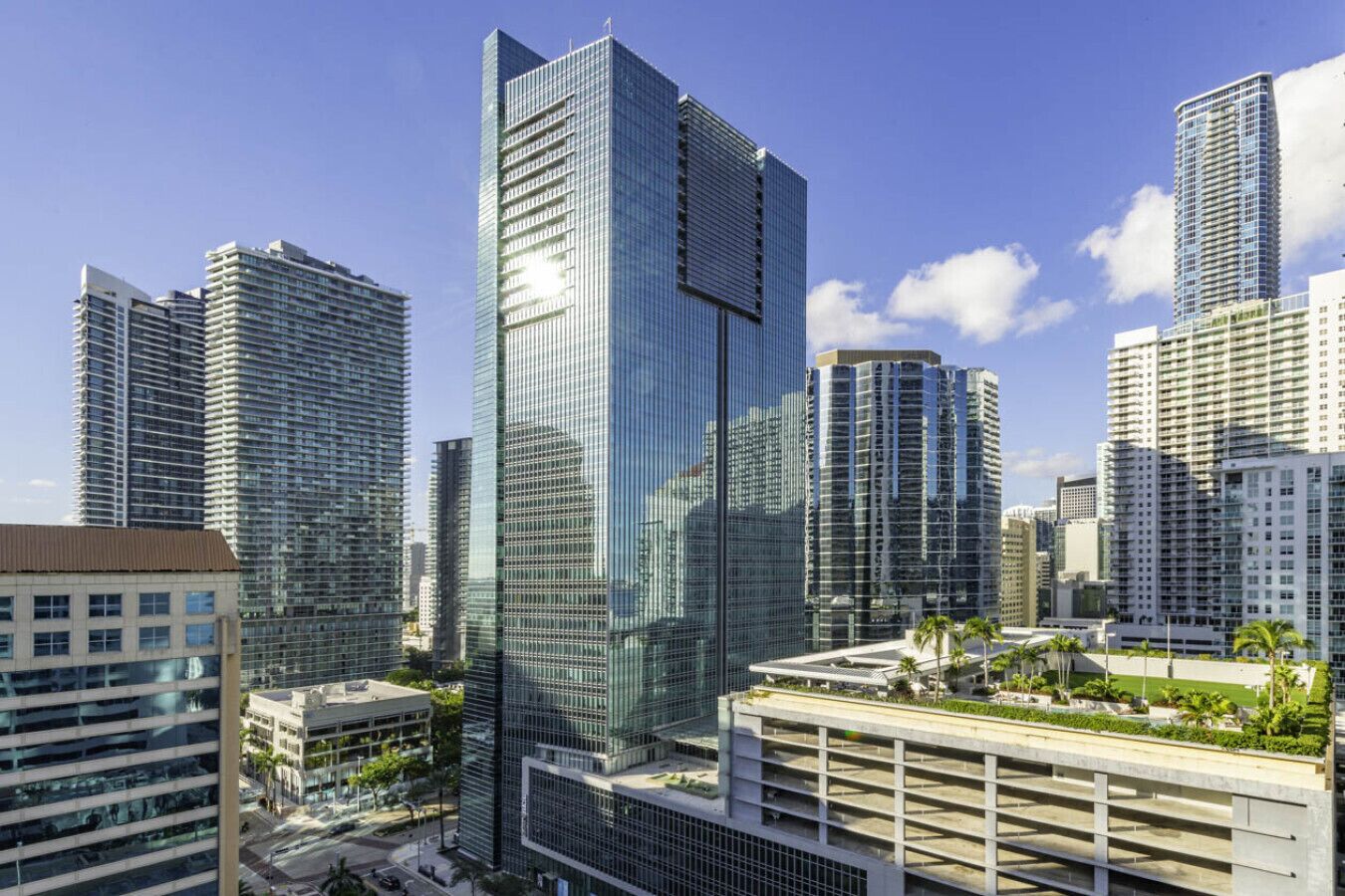 المنشأة من الخارج