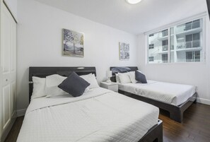 2 bedrooms, desk, iron/ironing board, free WiFi - Brickell 2BR APT, Free Parking, Great Location (Miami)