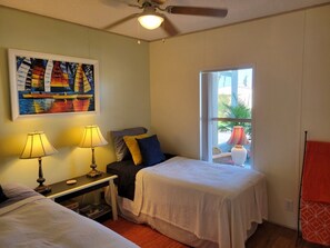 2 室のベッドルーム、デスク、アイロン / アイロン台、WiFi (無料)