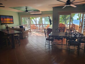 Smart TV y reproductor de DVD 